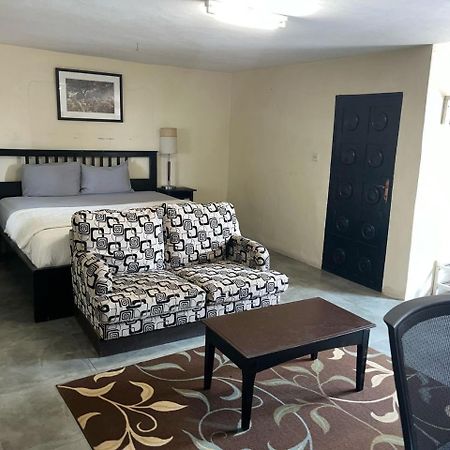 Wilber Lodge Freetown Eksteriør bilde